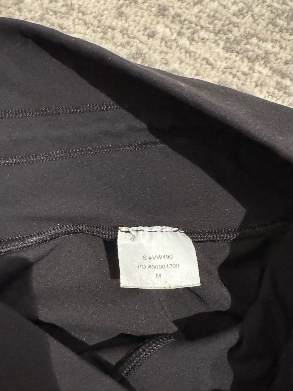 Vuori Daily Pocket Legging - Picture 5 of 7